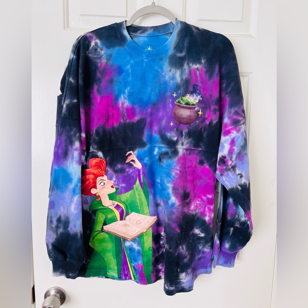 **MAKE AN OFFER! Disney Hocus Pocus Sisters Spirit Shirt